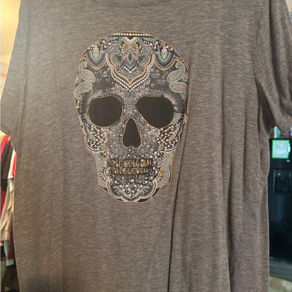Gray Graphic Skull Tee